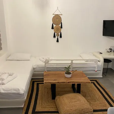 Iakovos' Luxury House Tínos