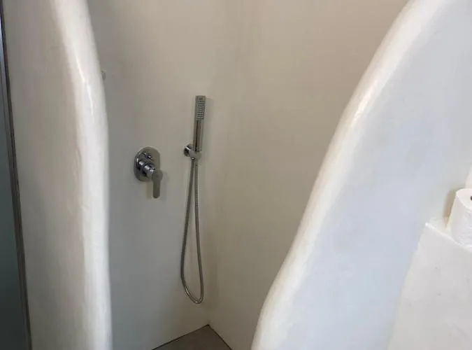 Iakovos' Luxury House Tínos