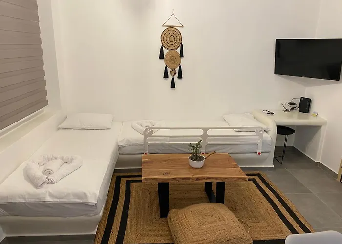 Iakovos' Luxury House Tínos