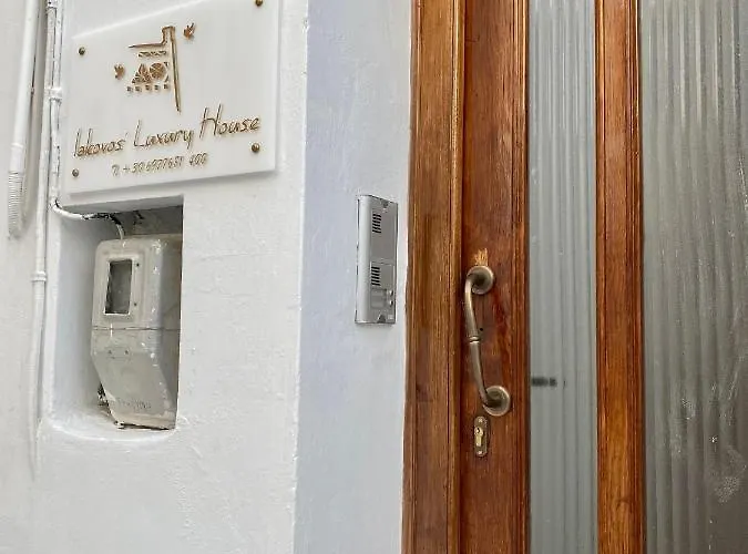 Iakovos' Luxury House