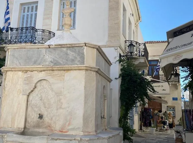 Casa de Férias Iakovos' Luxury House Tínos